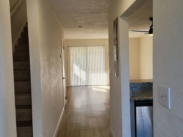 1236 Dovehill Dr — Photo 29