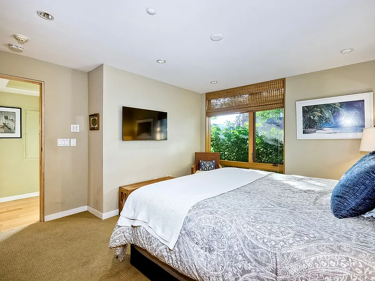 1052 Anchorage Ln — Photo 15