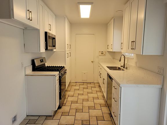 3rd image of 574 W Thornton Ave