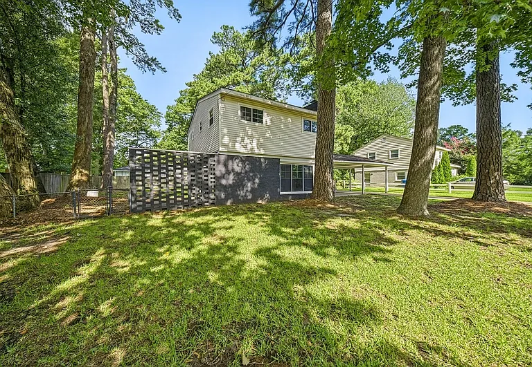 625 S Military Hwy — Photo 2