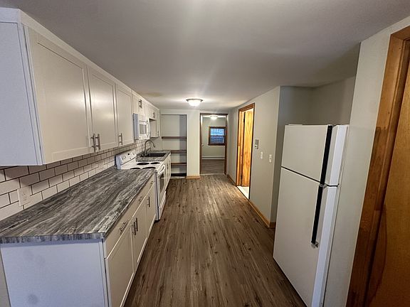 5th image of 125 Dove St #Basement