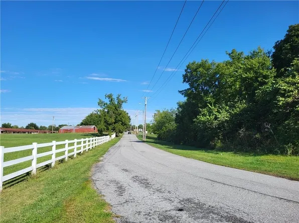 983 Austin Ave, Decatur, AR 72722