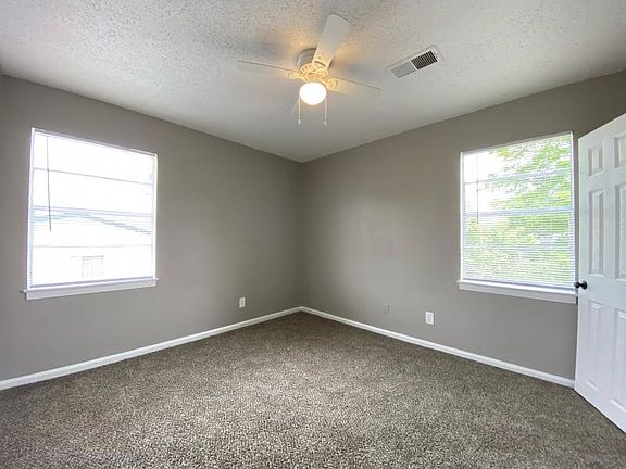 5th image of 818 Leacrest Ave