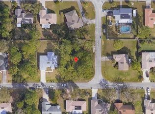Rostock Cir NW, Palm Bay, FL 32907