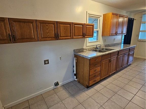 3rd image of 4686 Homewood Dr