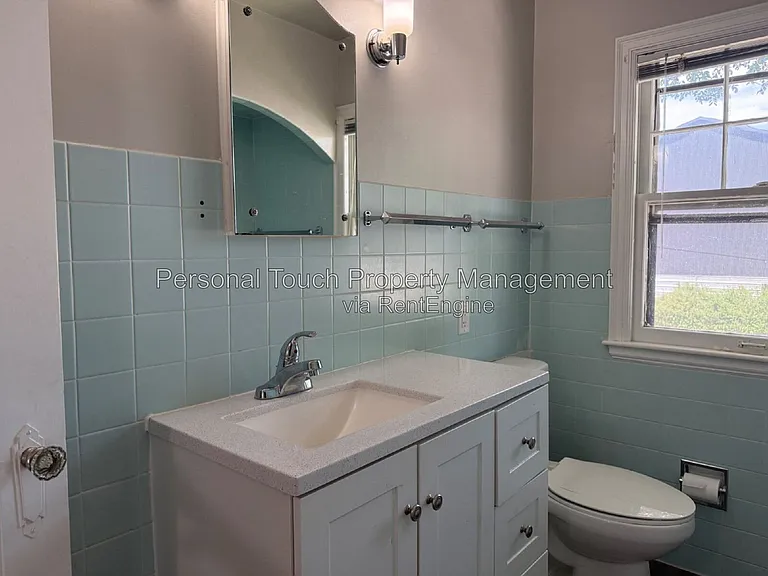 704 8th St S — Photo 27