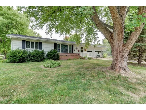 410 Glendale Ave photo 1