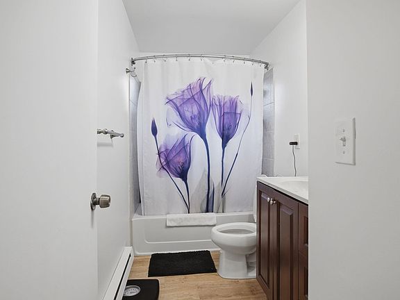 5th image of 1917 W 7th Ave