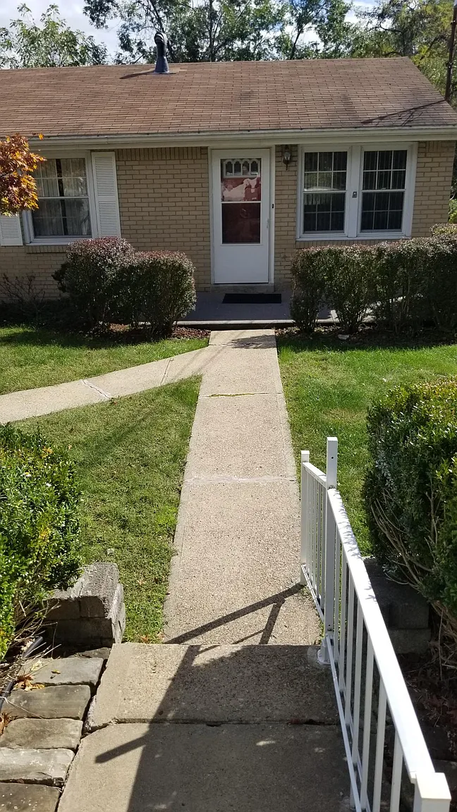 229 Hazel Rd photo 1