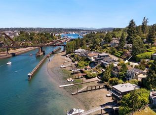 3630 W Commodore Way, Seattle, WA 98199