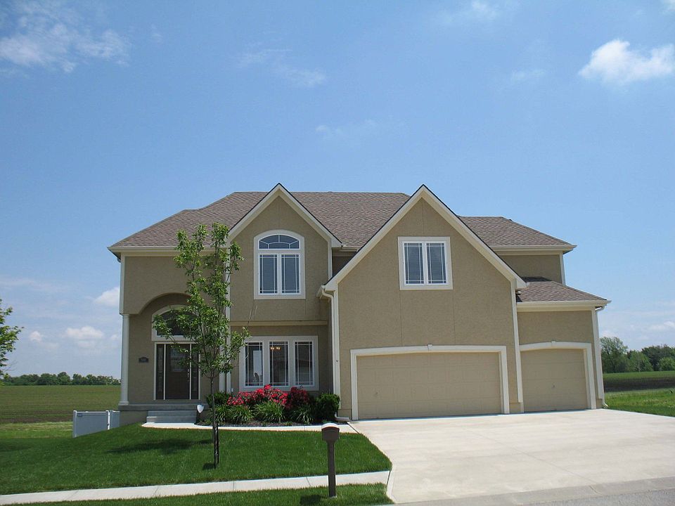 9008 SW 1st Street, Lee's Summit, MO