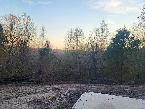 5th image of 2500 S Coalmine Rd