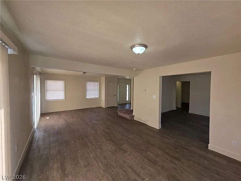 1590 Mustang Dr — Photo 55