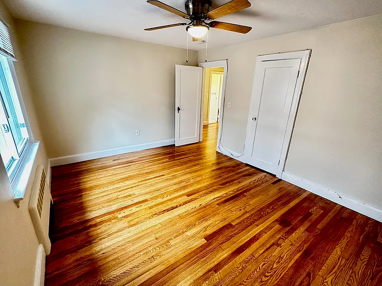 27 Heath St #2 — Photo 13