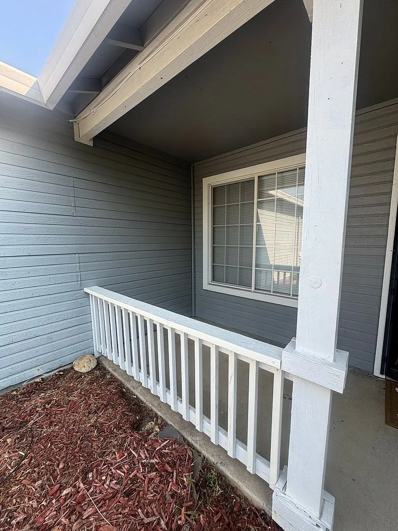 Building Photo - 1276 Grouse Dr