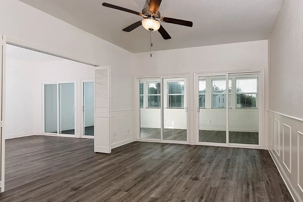 2 bed, 2.0 bath, 1987 sqft, $1,487 — Photo 3