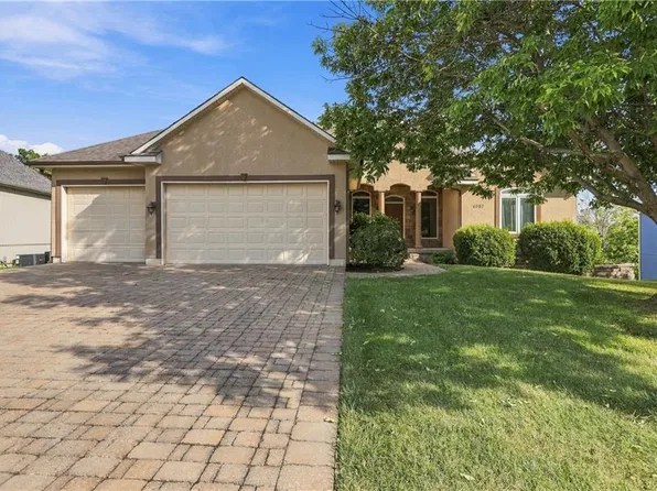 4957 S Park Ridge Dr, Blue Springs, MO 64015
