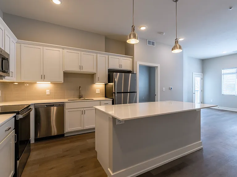 Newton Place Apartments — Photo 9