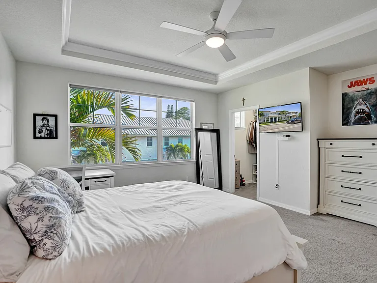 1300 Eucalyptus Dr #3 — Photo 12