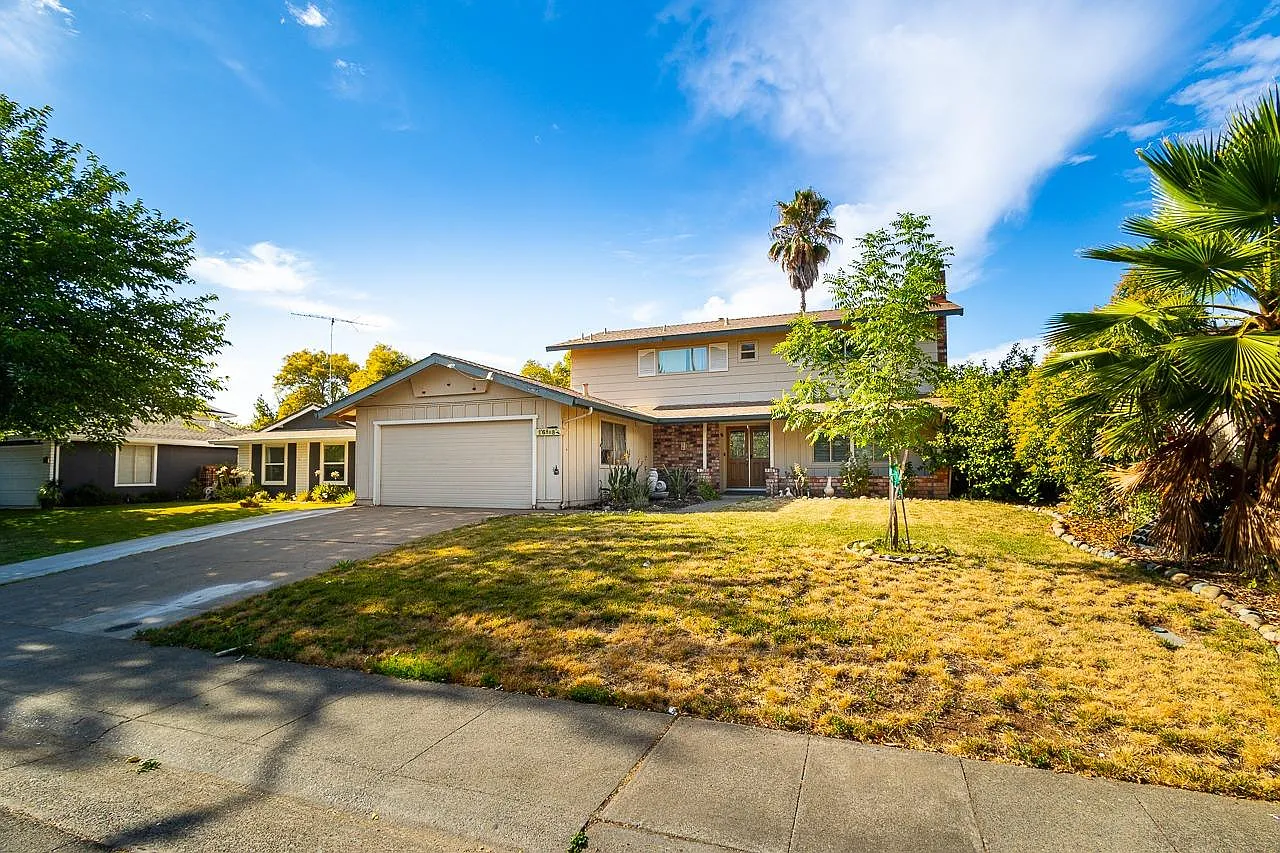 6888 Kettering Cir photo 1