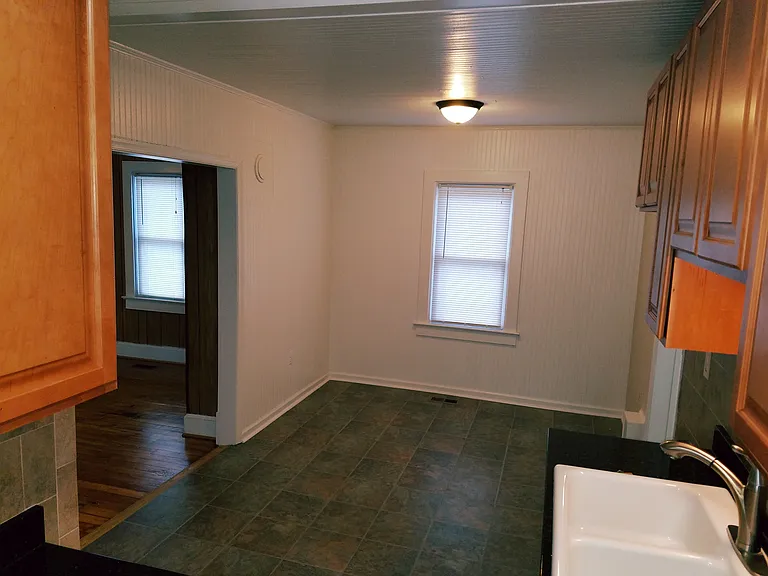 10121 Moore Dr — Photo 9