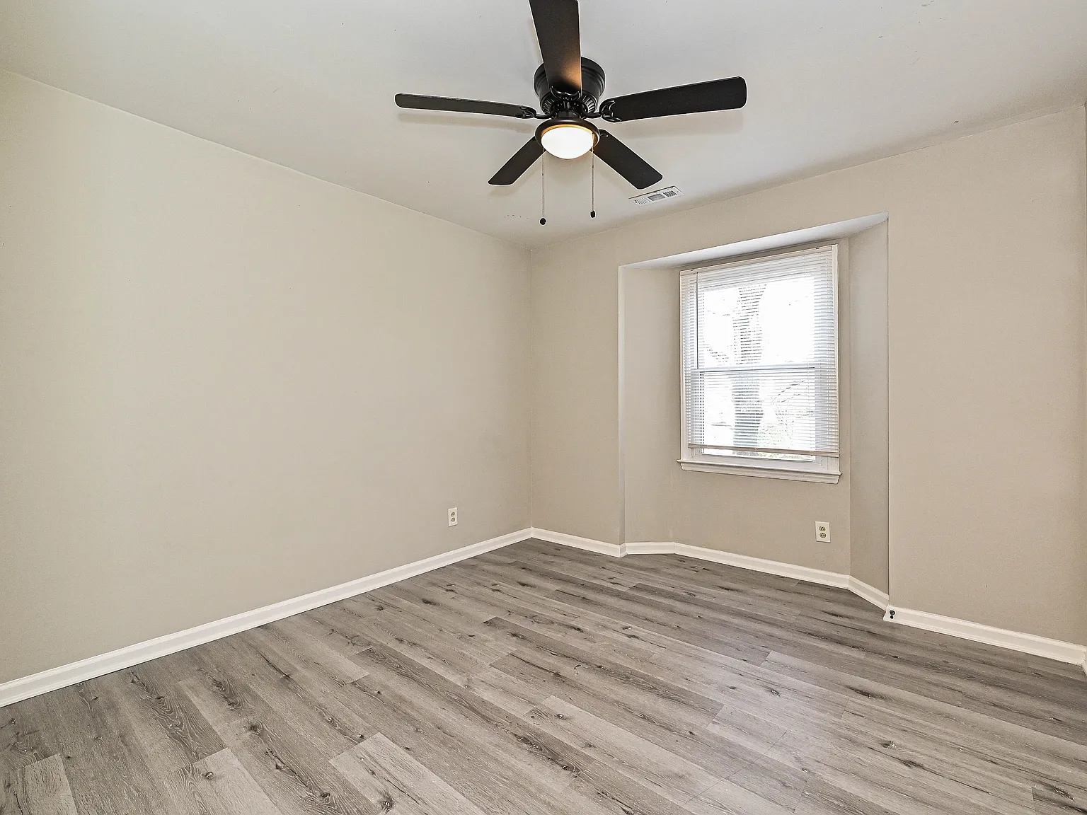 MeadowRose6156 - 1 — Photo 2
