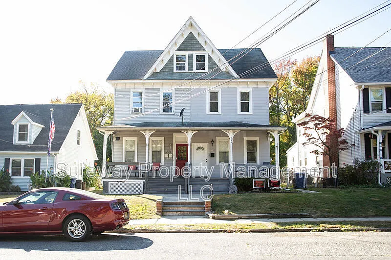 2 bed, 1.0 bath, $1,695 — Photo 1