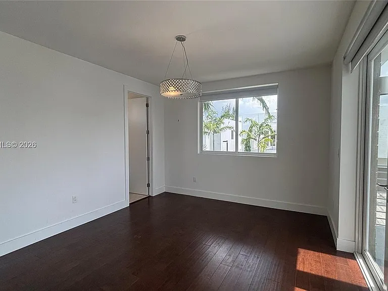 10108 NW 77th St — Photo 24