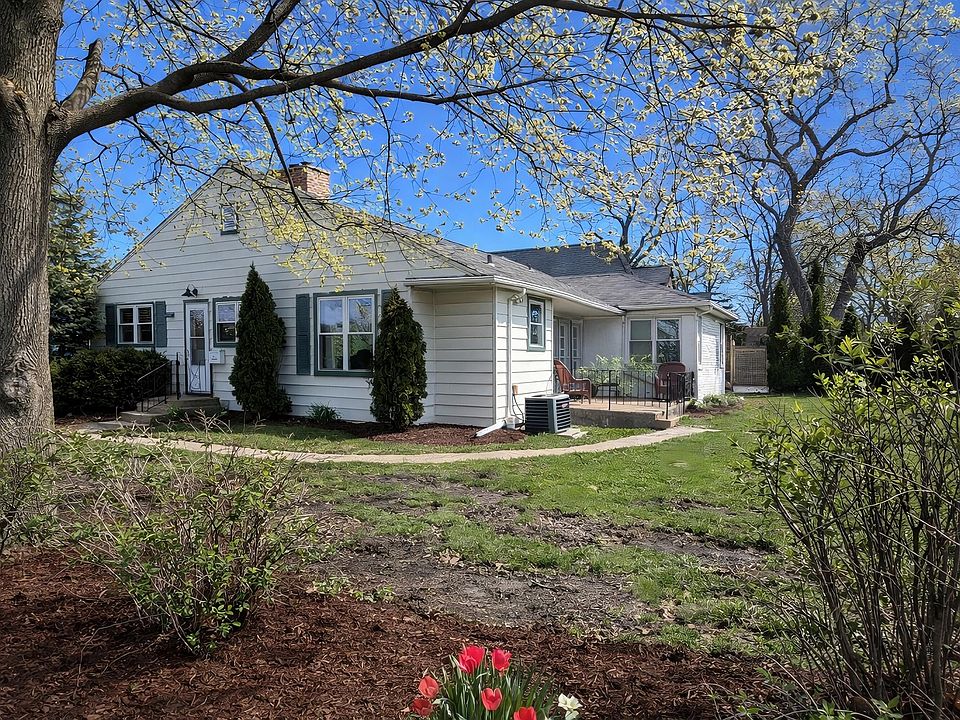 1st image of 108 Beverly Pl