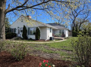 108 Beverly Pl, Munster, IN 46321