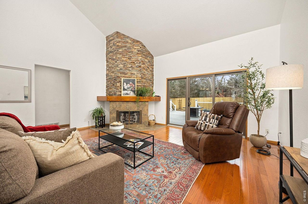 4149 Amber St - Photo 3