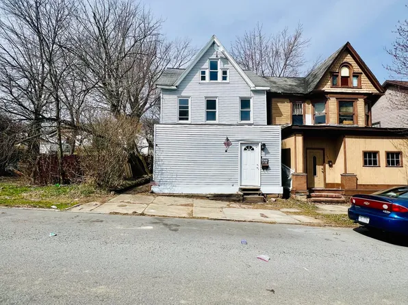 110 Walnut Ave, Altoona, PA 16601