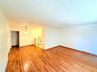 12325 Riverside Dr APT 4, Valley Village, CA 91607