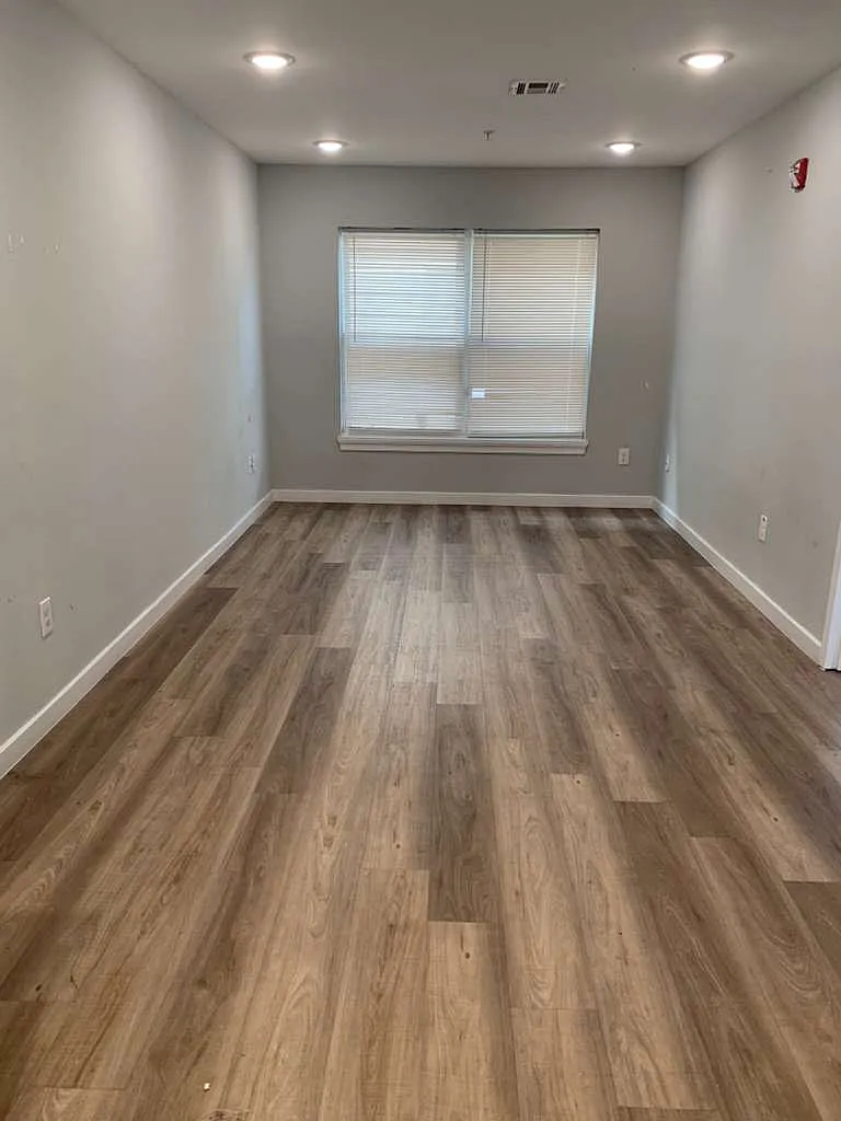 1 bed, $1,718 — Photo 3