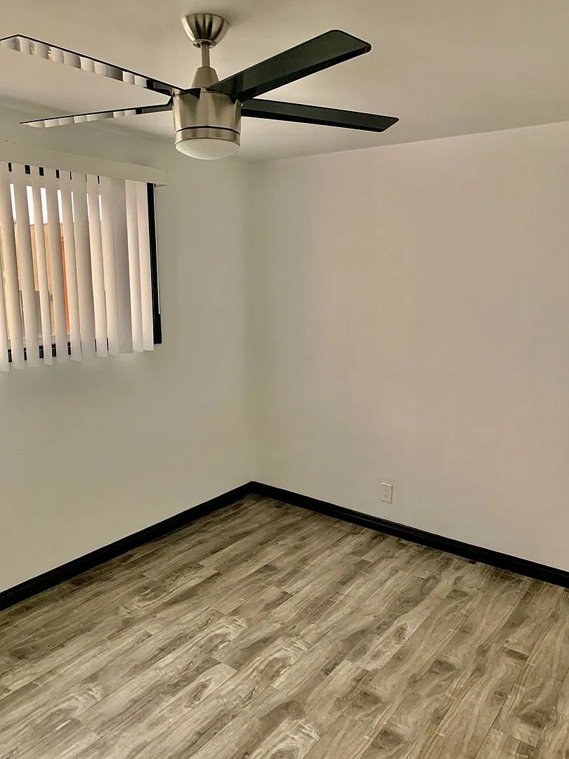 Manhattan Manor LLC — Photo 4