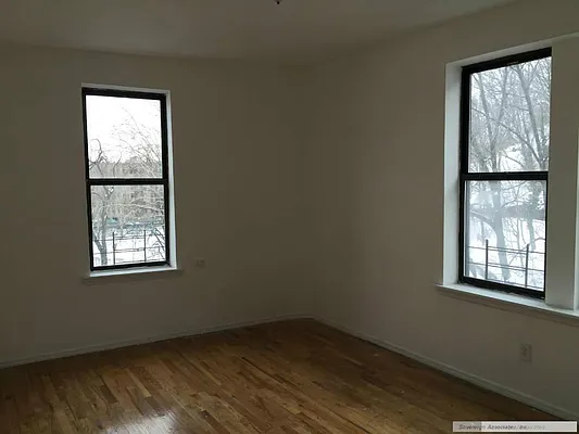 Rented by Sovereign Associates | media 41