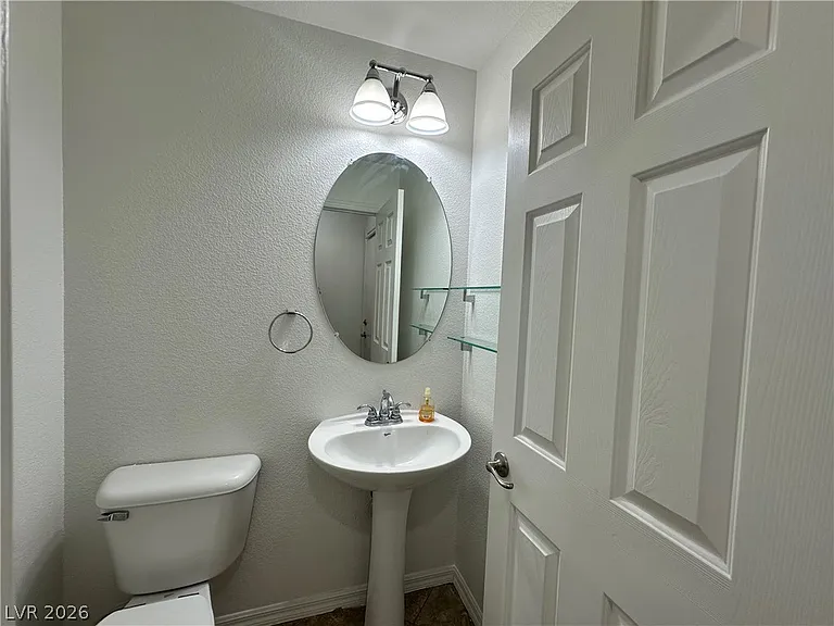 1571 Plaza Centre Dr #102 — Photo 8