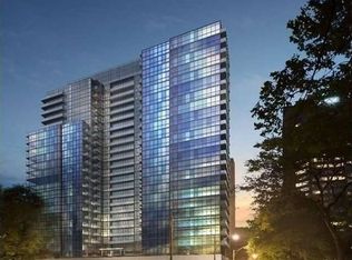 210 Simcoe St #1312, Toronto, ON M5T0A9