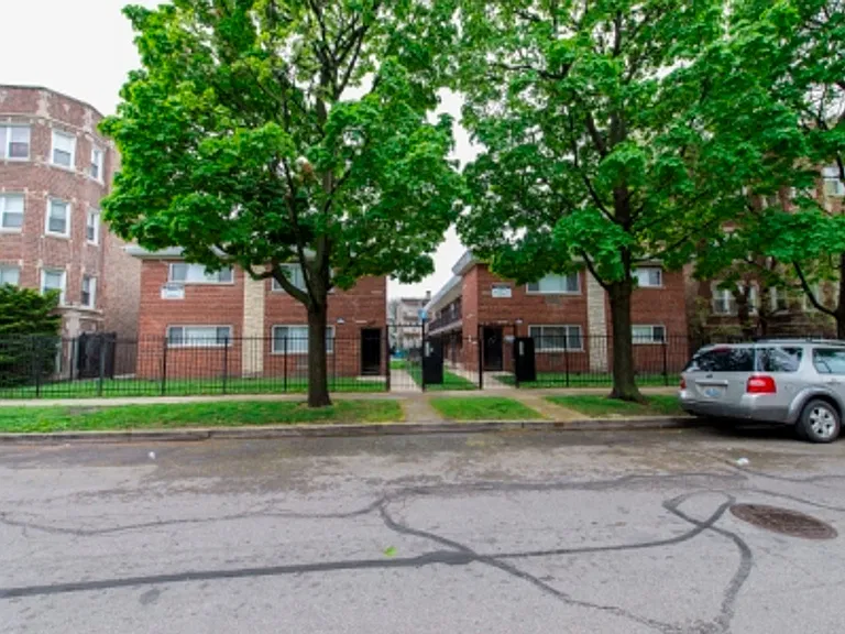 8312 S Ingleside Ave — Photo 13
