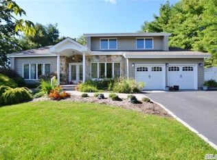 93 Annandale Rd, Commack, NY 11725