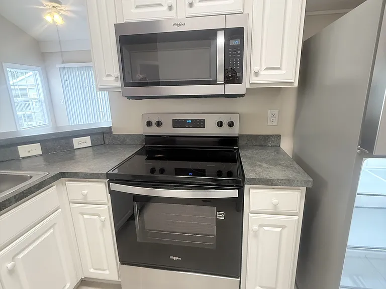 5034 Belleglen Ct #201 — Photo 14