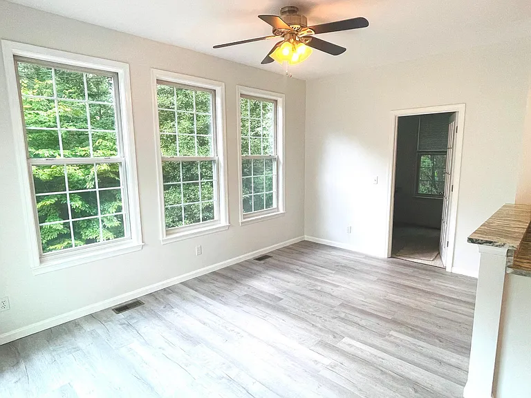 9 Scarlet Oak Cir — Photo 6
