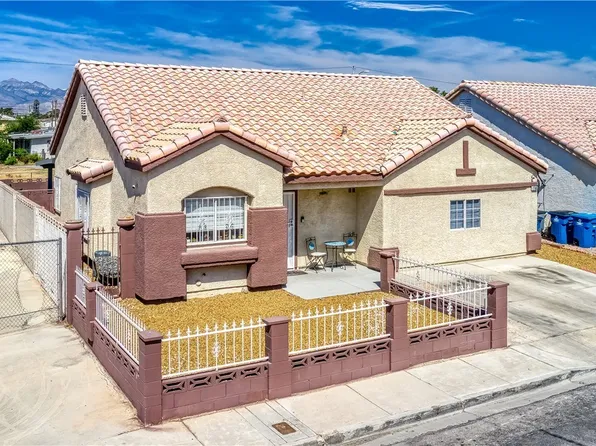 1705 Crystal Chimes Dr, Las Vegas, NV 89106