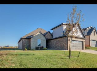 7209 NW 153rd St, Edmond, OK 73013