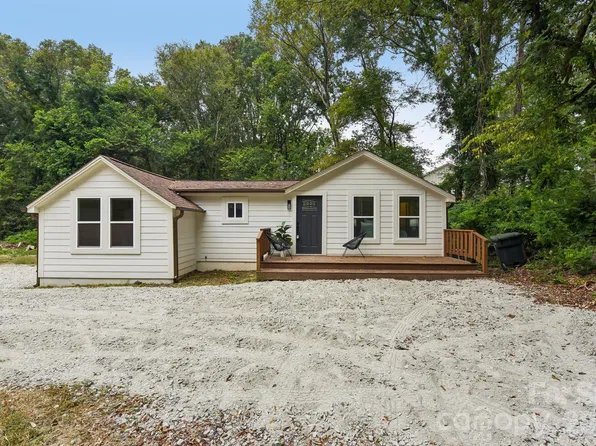 213 Kings Mountain St #B, York, SC 29745