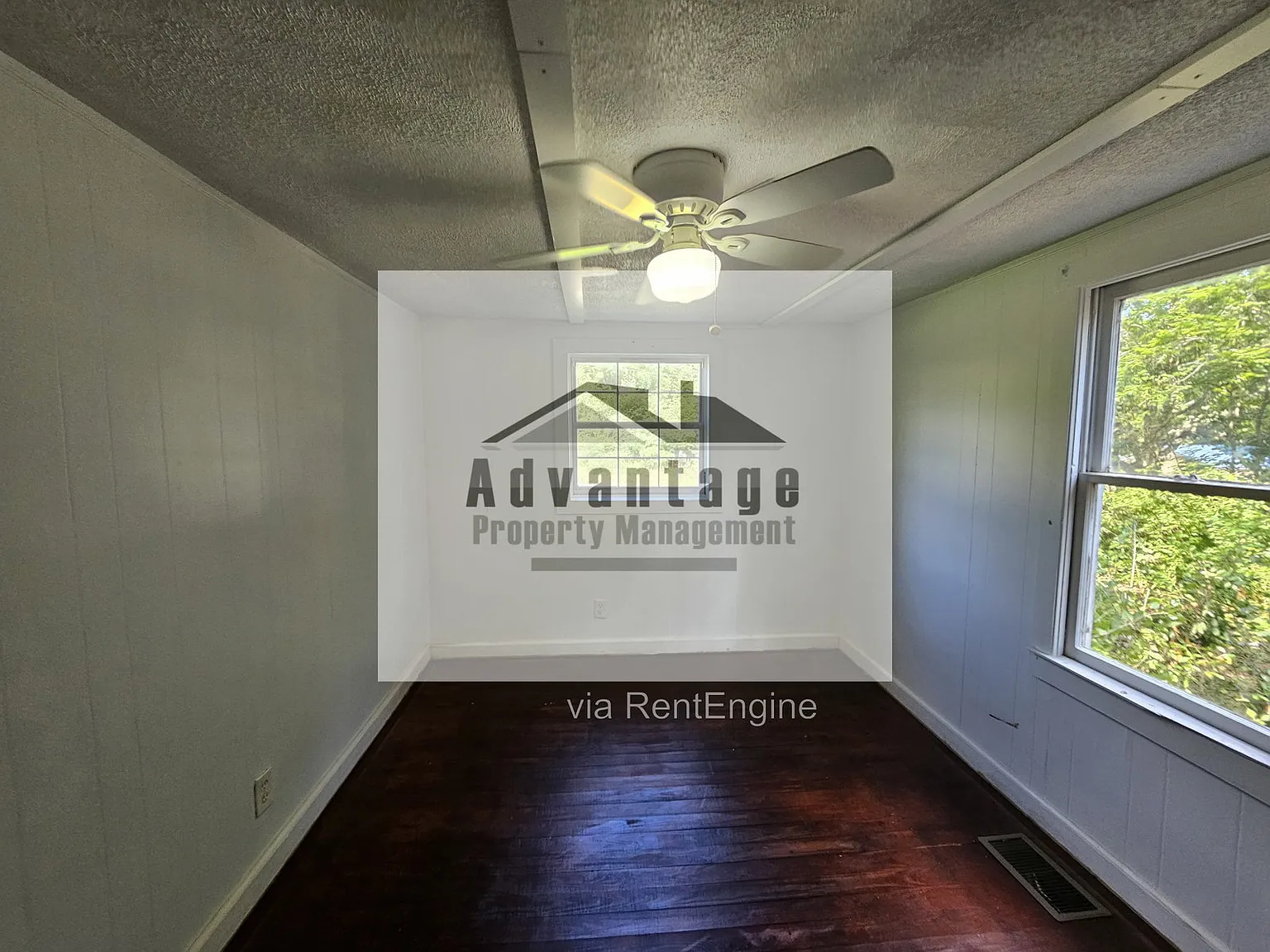 2 bed, 1.0 bath, 994 sqft, $1,295 — Photo 4