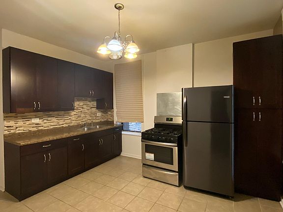 2nd image of 1649 W Garfield Blvd #1