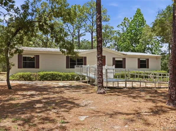 5828 S Oldfield Ave, Homosassa, FL 34446