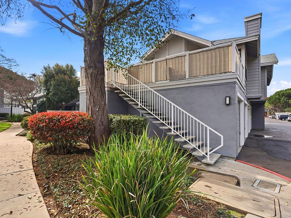 1st image of 1644 Vista Del Sol