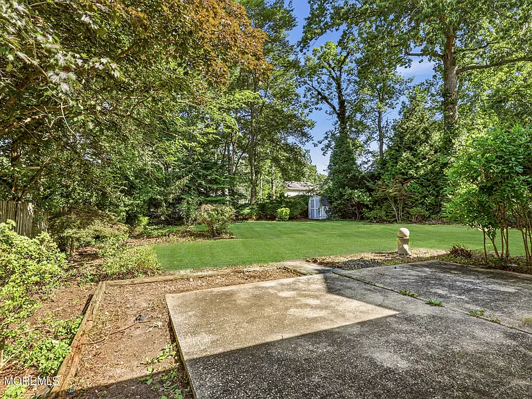 2349 Holly Hill Rd — Photo 13